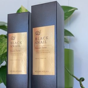 Holika Holika Black Snail Repair Toner